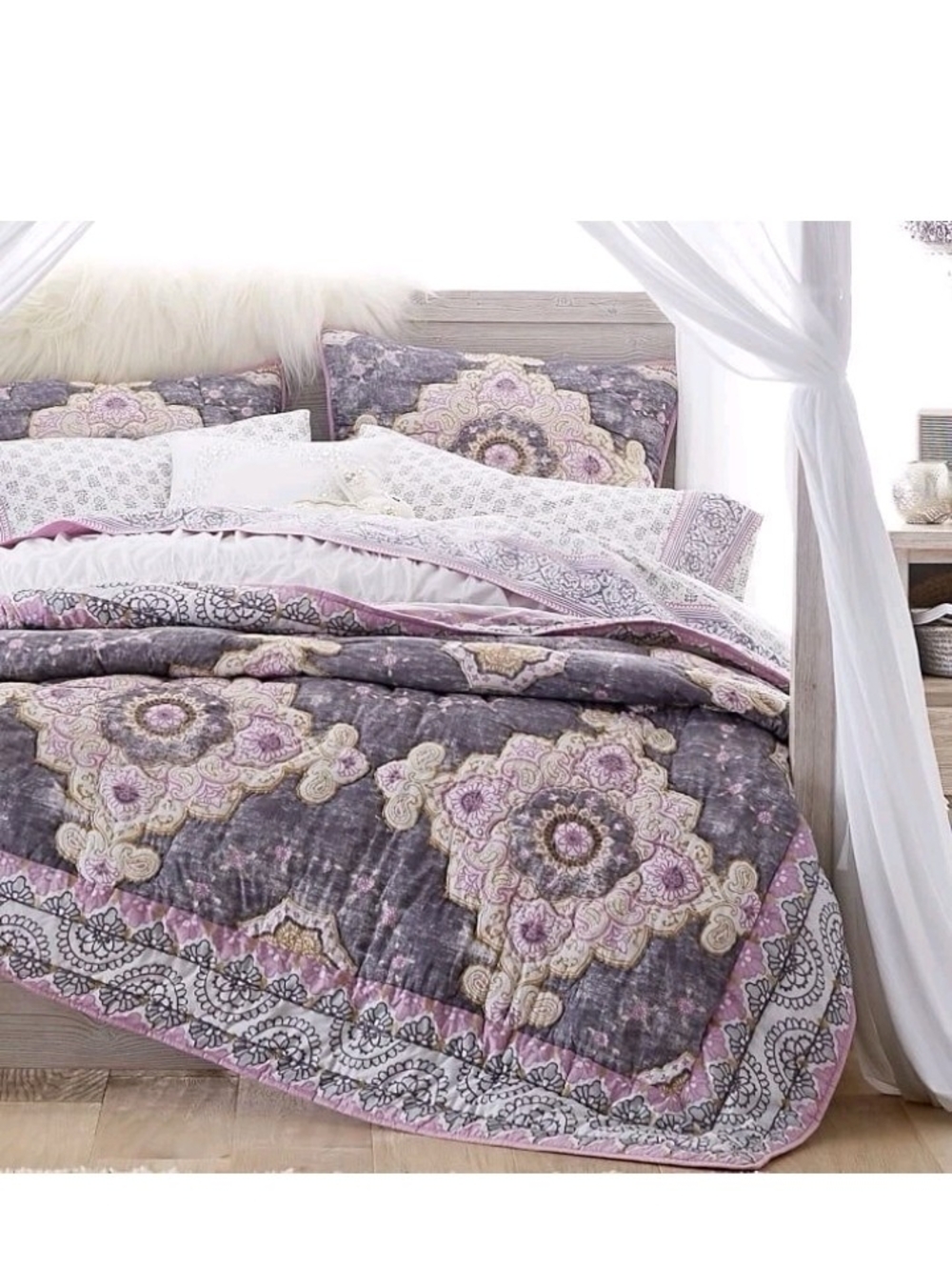 Pottery Barn Teen Purple and Cream Floral Medallion Comforter Set